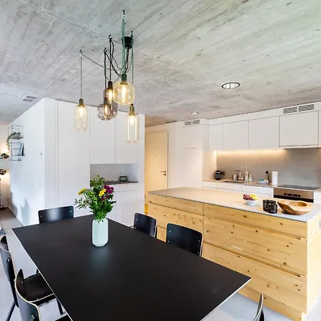 Haus Burgermeister Schiesshorn 아파트